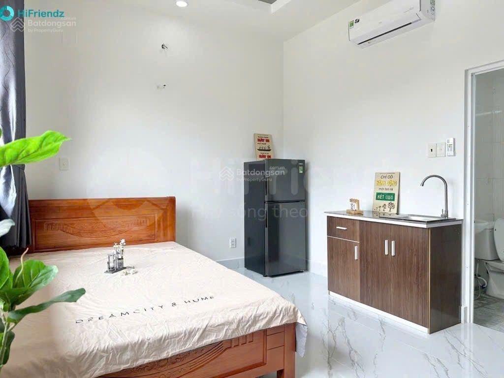 Aly495.789
nhà mt man ngộp bank, 4 tầng, 14 phòng, tăng nhơn phú a 4 tầng, 20 tỷ.