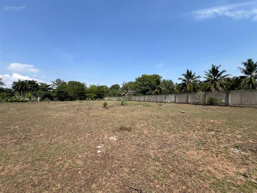 Chỉ 1,300 tỷ gần 27.000m đất, 400m mặt sông, đường số 8, long phước, dành cho nhà đầu tư