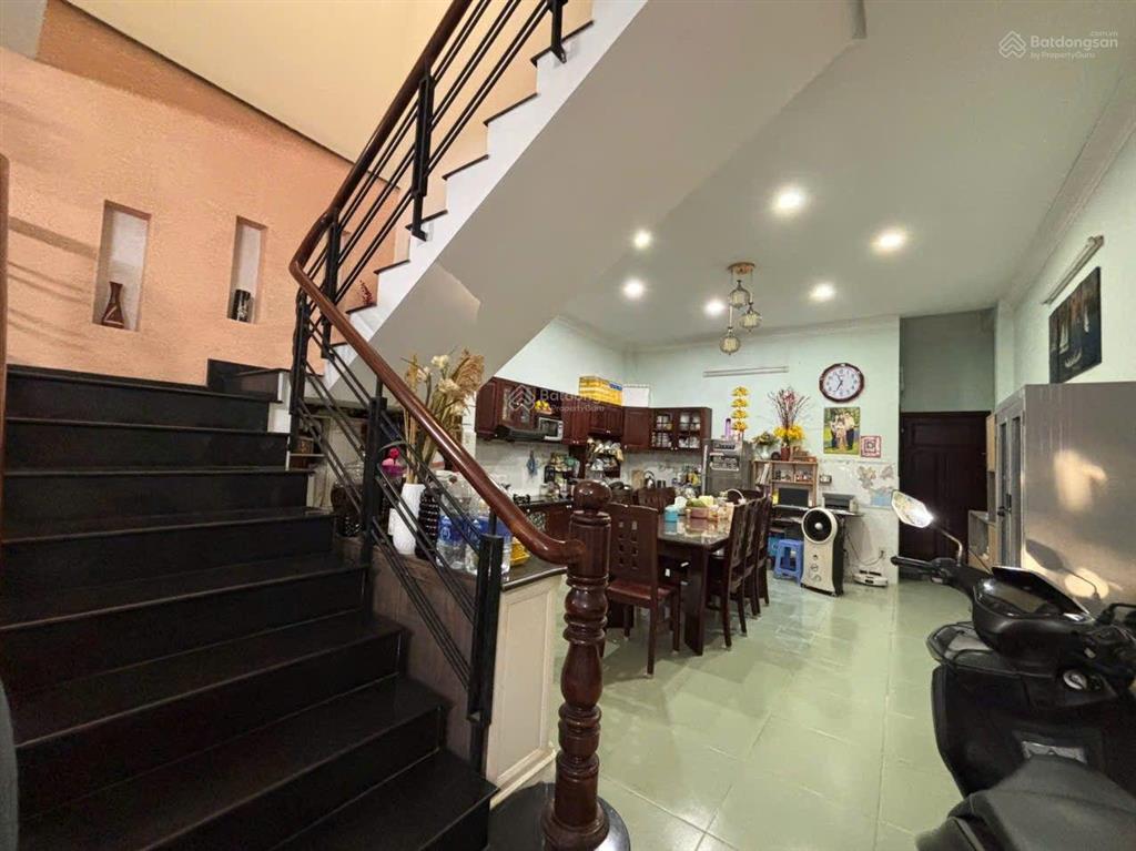Siêu phẩm 3 tấm, mt man thiện, phố ẩm thực sầm uất, pháp lý chuẩn hoàn công đủ.