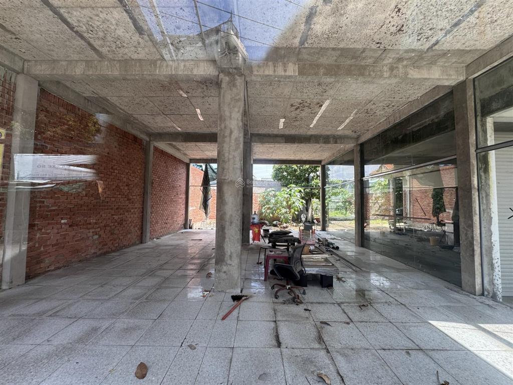 Mặt tiền thích mật thể  ngang 9m hiếm  dòng tiền 120tr/tháng  chỉ 28 tỷ