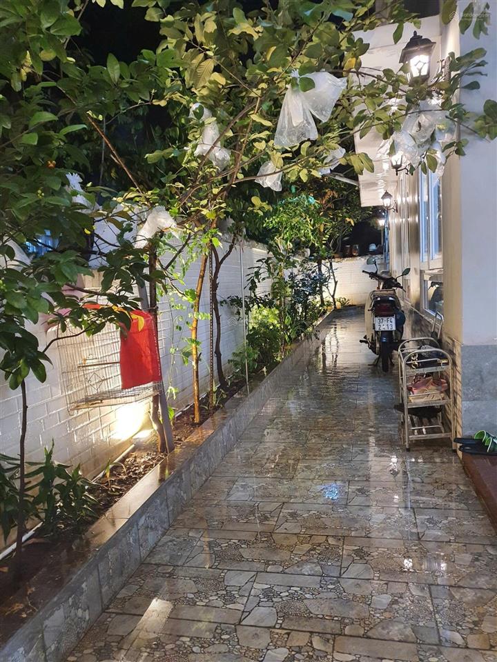 Biệt thự lô góc 144m2  ngang 8m  mặt tiền  đường 12m  3 tầng 4pn  chỉ 16.5 tỷ