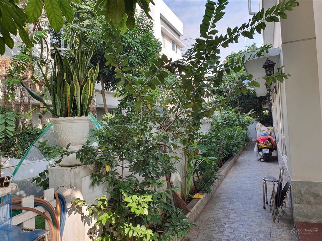 Biệt thự lô góc 144m2  ngang 8m  mặt tiền  đường 12m  3 tầng 4pn  chỉ 16.5 tỷ