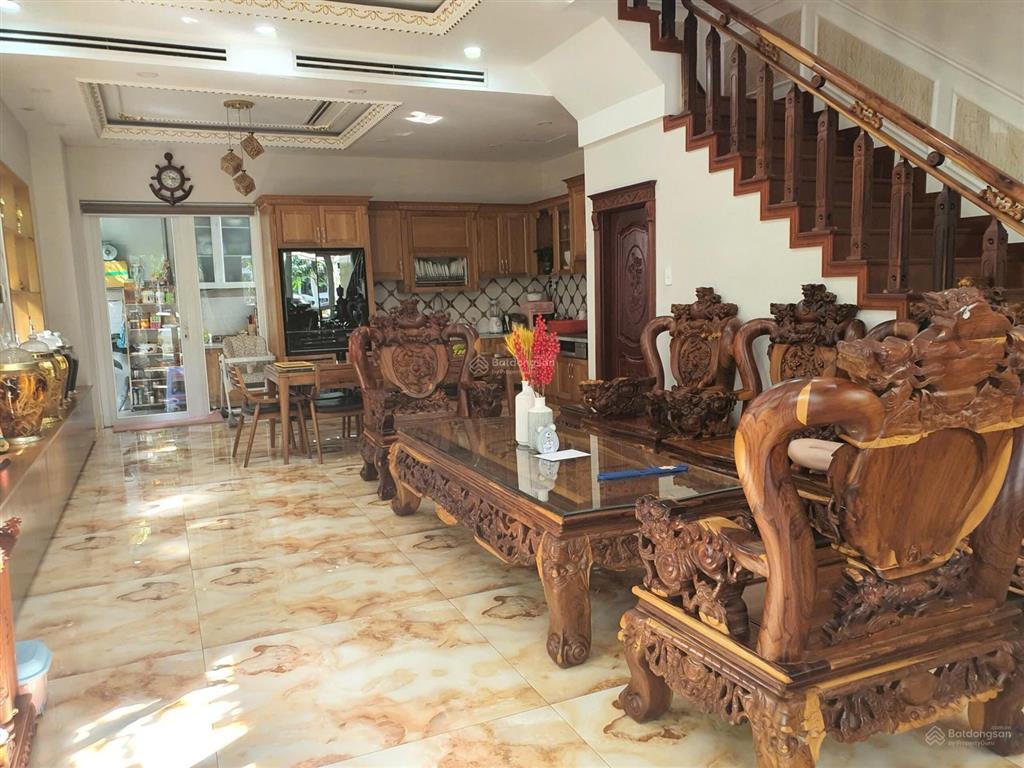 Biệt thự lô góc 144m2  ngang 8m  mặt tiền  đường 12m  3 tầng 4pn  chỉ 16.5 tỷ