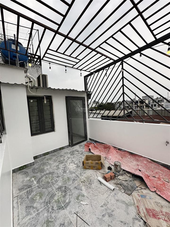 Bán nhà tân phú, ngay tân hương 4 tầng mới ở ngay, hẻm xe hơi, nhỉnh 3 tỷ