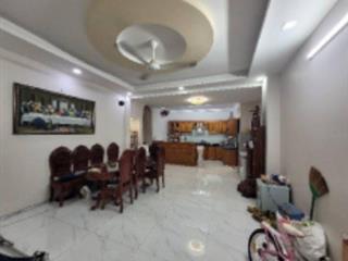 Tân bình  hạ từ 7.2 tỷ giá mới còn 6.2 tỷ tl.
bán nhà đường đặng lộ dt 52/46 m2 (mt 5m nở hậu)