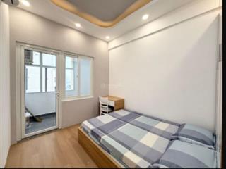 Quận 10, 3.65 tỷ tl, chủ sửa mới full nội thất bán căn hộ chung cư cao ốc b ngô gia tự