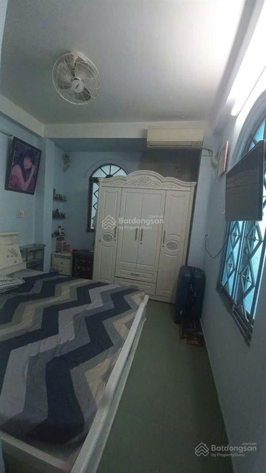 Trung tâm q.10 $$ 5.4 tl
bán nhà nguyễn tri phương  nhà 4 tầng  3.3m x 7m  vào ở ngay kết