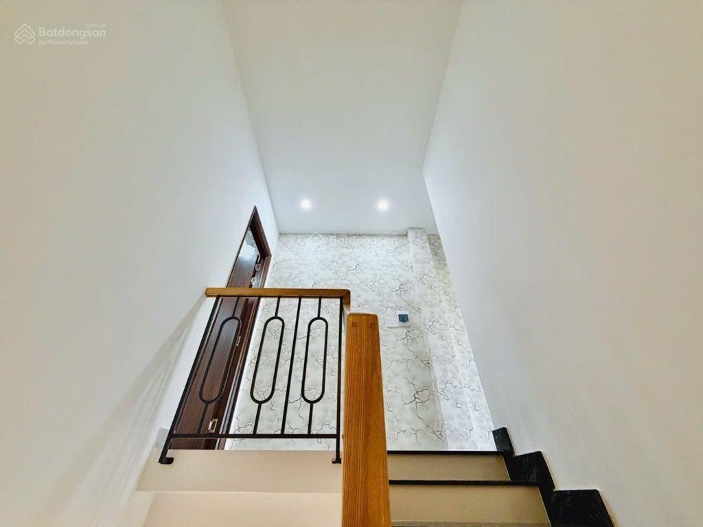 Tân bình 5.86 tỷ tl. bán nhà trần thị trọng
(cống lỡ). dt 35 m2 (3.5*10) ga t3, metro