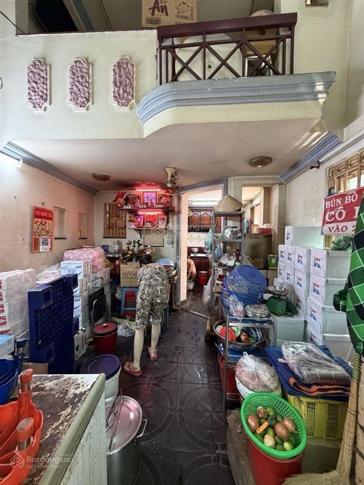 Quận 10 $$ 5.5 tl
bán nhà hẻm 3.5 m nhật tảo diện tích 4,3*8m. công nhận 32.4m2.