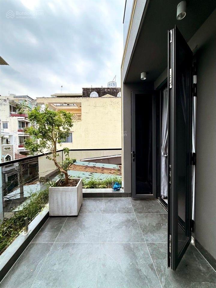 Quận 10  14.8 tỷ tl bán nhà ba tháng hai dt 62 m2 (5.2 *13m) biệt thự mini đường 3 tháng 2