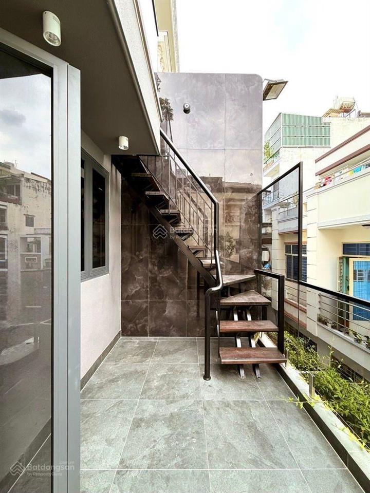 Quận 10  14.8 tỷ tl bán nhà ba tháng hai dt 62 m2 (5.2 *13m) biệt thự mini đường 3 tháng 2