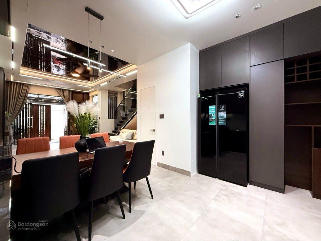 Quận 10  14.8 tỷ tl bán nhà ba tháng hai dt 62 m2 (5.2 *13m) biệt thự mini đường 3 tháng 2