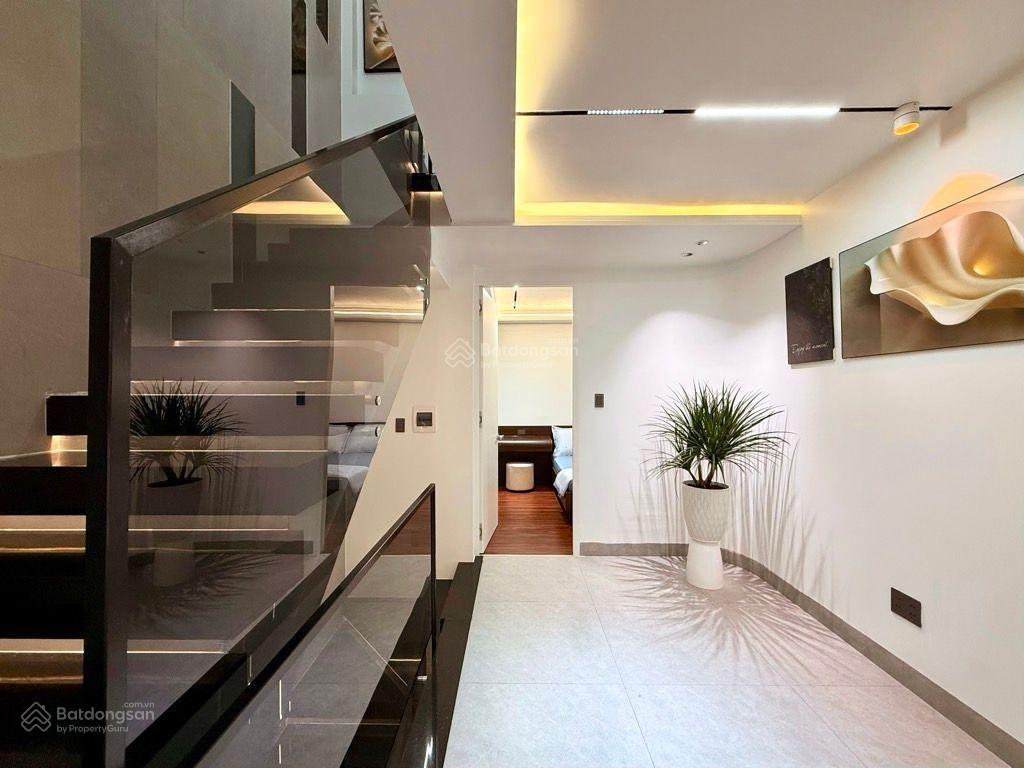 Quận 10  14.8 tỷ tl bán nhà ba tháng hai dt 62 m2 (5.2 *13m) biệt thự mini đường 3 tháng 2