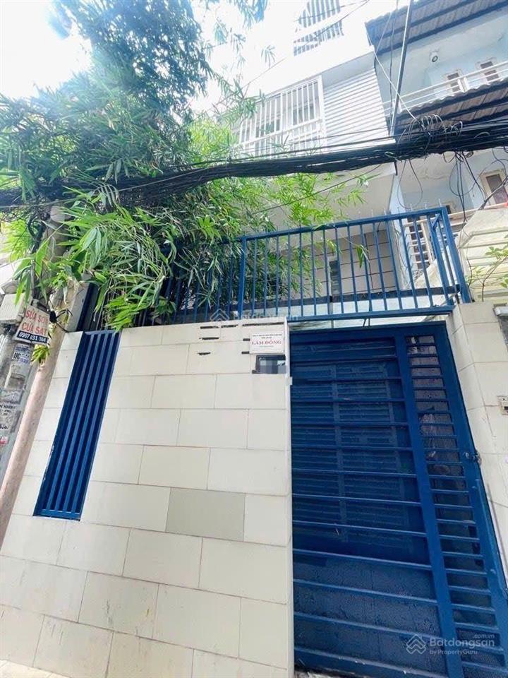 Quận 10 $$ 12.2 tl
chủ ngộp bank giảm bán nhà cmt81 căn duy nhất cực hiếm giá tốt chính c