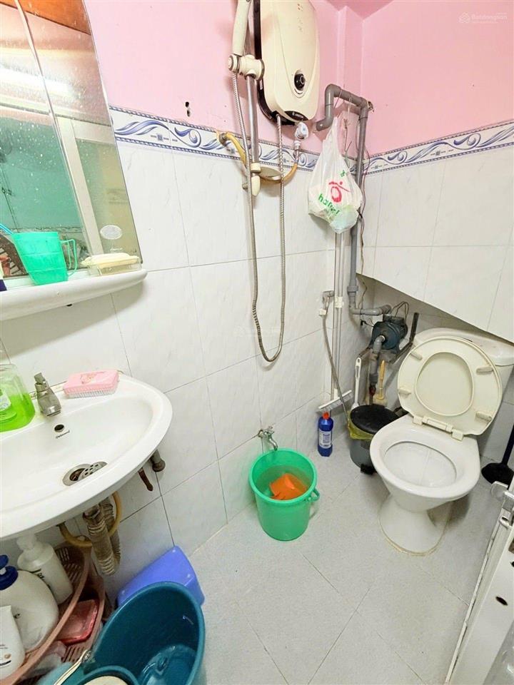 Quận 3 $$ 8.5 tl
bán nhà đường vườn chuối dt34 m2(3.2 11) vip nhất quận 3  khu phân lô