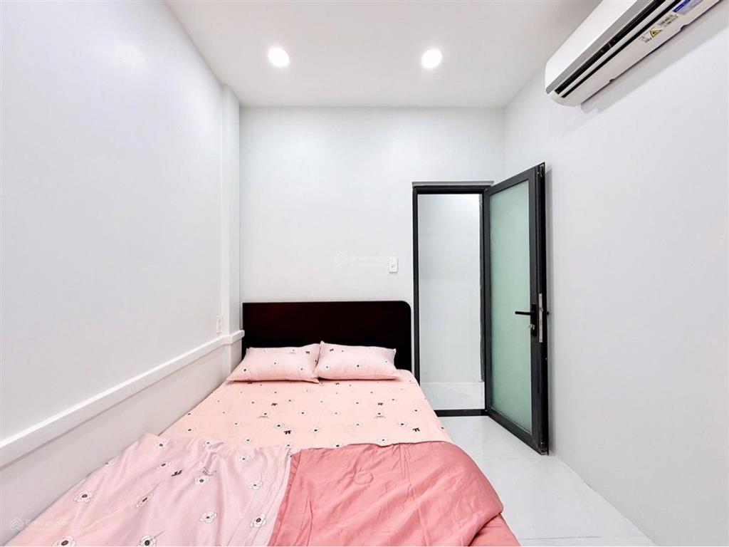 Phú nhuận ,phan tây hồ $$ 4.48 tl
dt21/27 m2 (3.6 7.5) siêu phẩm phố ẩm thực phan xích lo