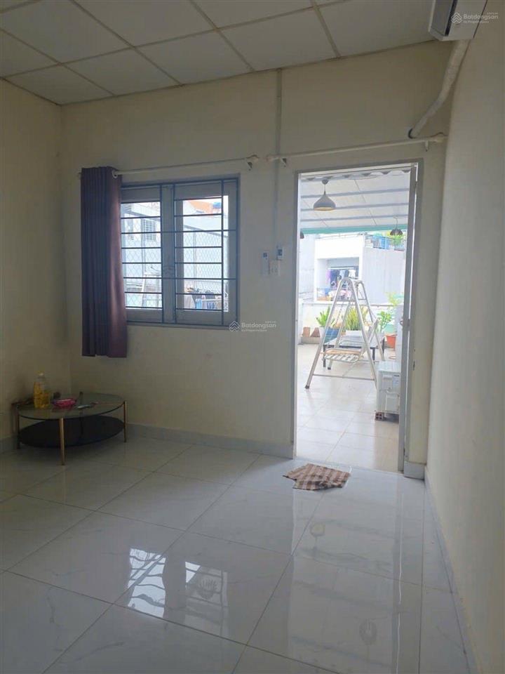 Tân phú $$ 5.47 tl
bán nhà đường âu cơ đẹp 3 tầng sau lưng mặt tiền âu cơ dt 3.313m(nở hậu 4.3 m