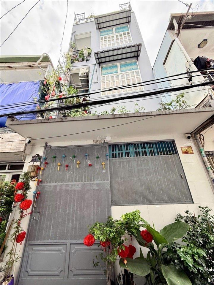 Tân bình 4,98 tỷ tl
bán nhà âu cơ
dt 4,1m nở hậu 6,1m 6,5m
4 tầng  hẻm thông thoáng gần hẻm xe