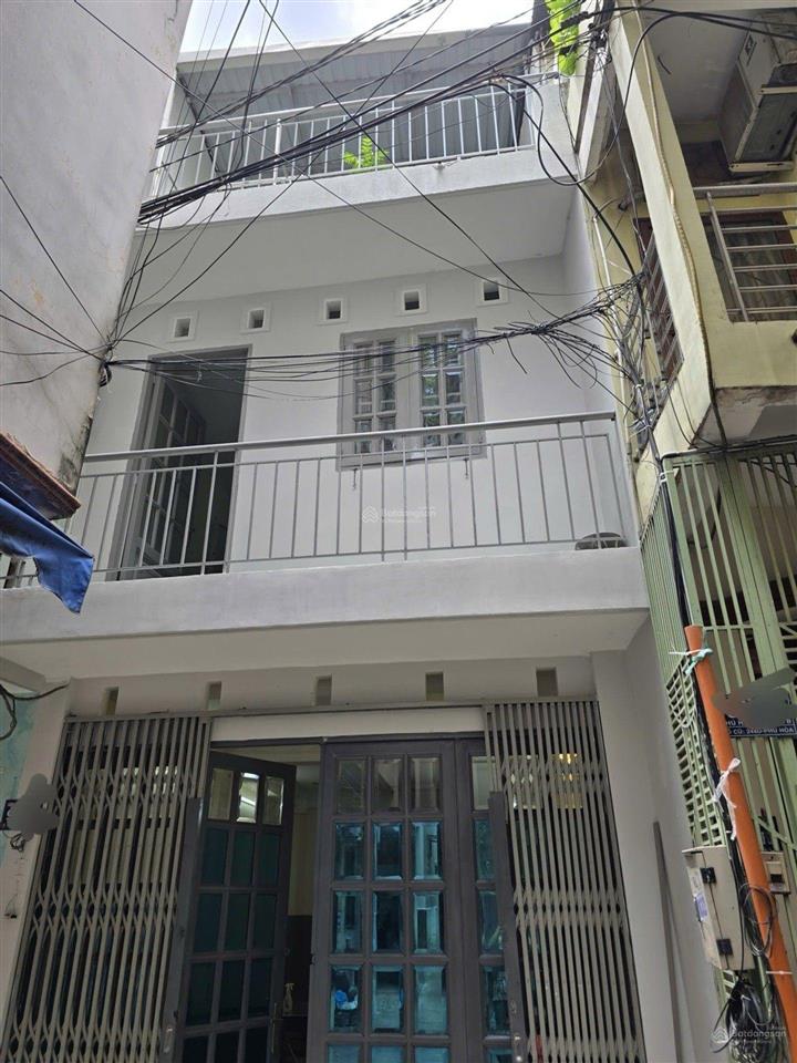 Tân bình $ chủ gấp bán hạ 600tr giá mới 5.3 tỷ tl.
bán nhà đường phú hòa .
dt28 m2(3.8 7)