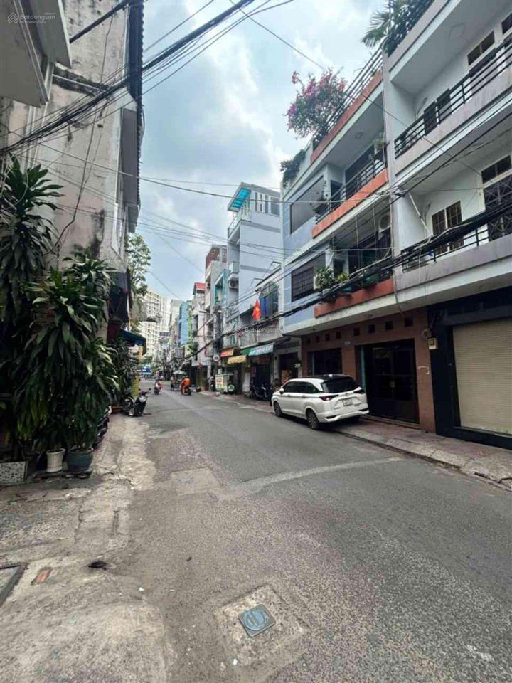 Quận 11 $ giảm giá mới 7.18 tỷ tl
bán nhà lạc long quân  nhà đẹp ở ngay  3 tầng có sân thư