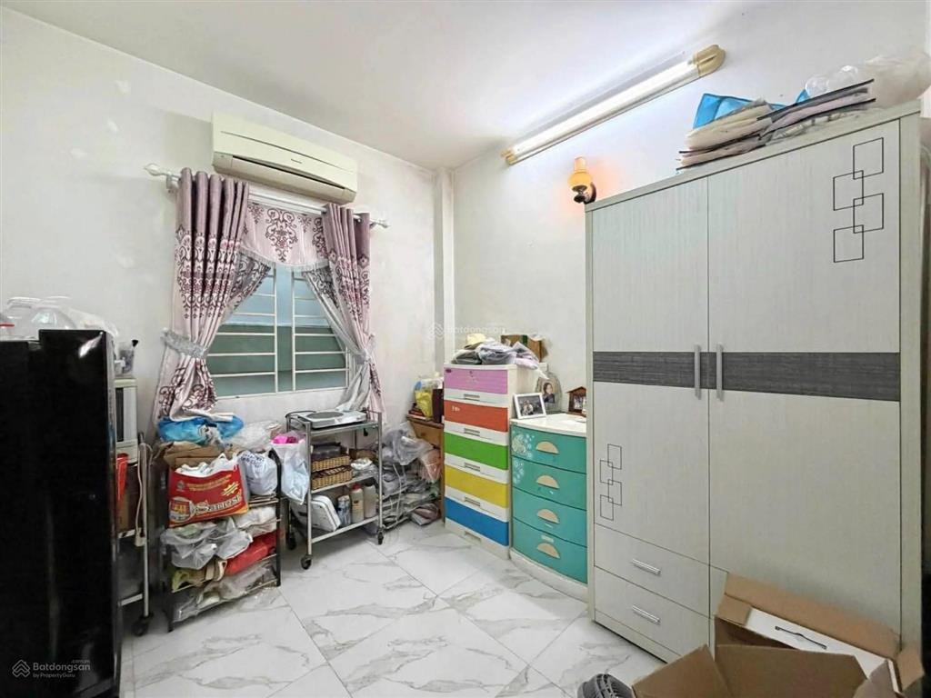 Quận 10 $$ 6.9 tl
bán nhà tô hiến thành
dt35.5m2 (3.2m 12m) hiếmgần 20m ra hẻm xe tải 