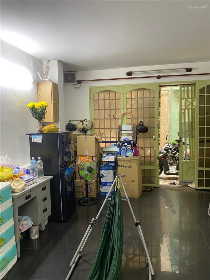 Quận 10 $ 7.8 tl
bán nhà 3 tháng 2 phường vườn lài dt 43 m2 (4.5 nở hậu 5 8.5)
nhà 2 tầng
