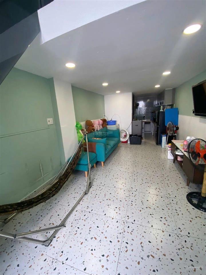 Bình tân $ giảm giá mới 4,15 tỷ
bán nhà bình trị đông dt 30 m2 (3,3 x 9,5) 3 tầng hẻm xe hơi