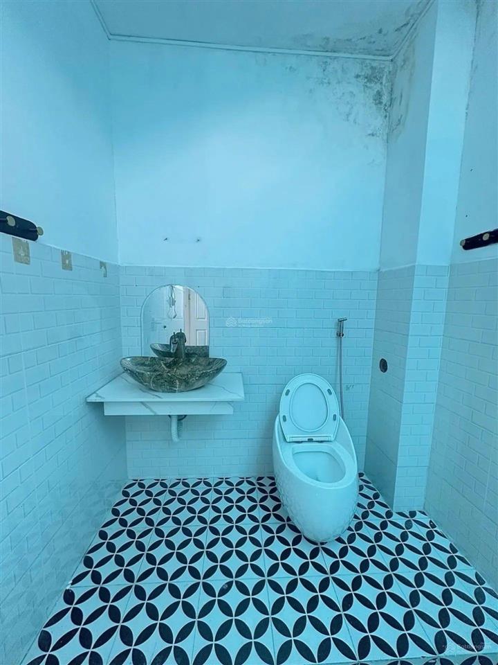 Bình tân  đường số12 phường bình hưng hòa dt32 m2( 3.6 8.5)
vị trí đẹp  đường nhựa 6m xe