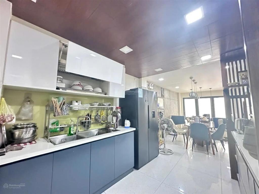 Sát quận 1 ngay ngã ba dạ nam nguyễn thị tần quận 8 $ 7,5 dt 39 m2 (3,1 x 12)