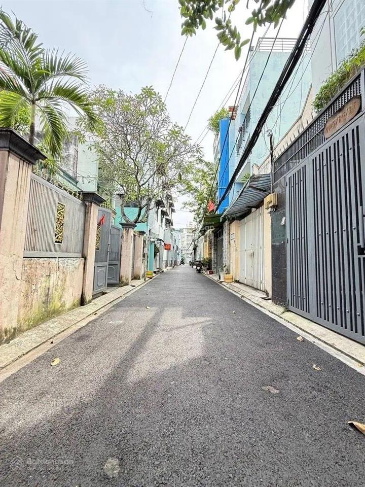 Tân bình  trường chinh, phường 14, ngay ba vân, 8,3 tỷ tl
dt 56 m2 (3,8 x 16) vuông
hẻm nhựa xe