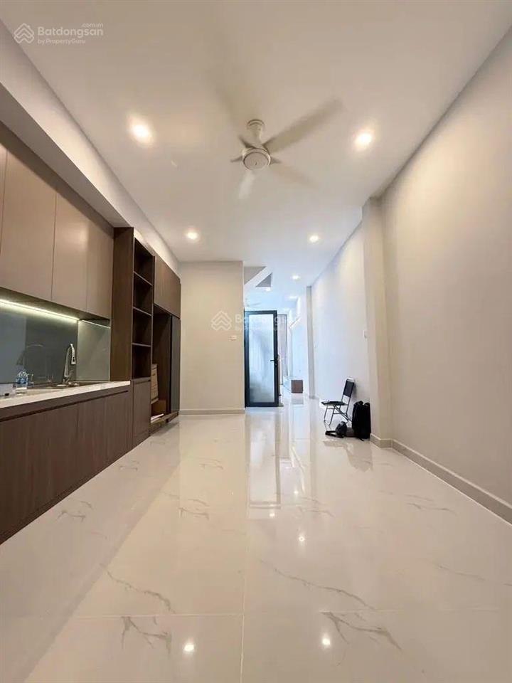 Tân bình  trường chinh, phường 14, ngay ba vân, 8,3 tỷ tl
dt 56 m2 (3,8 x 16) vuông
hẻm nhựa xe