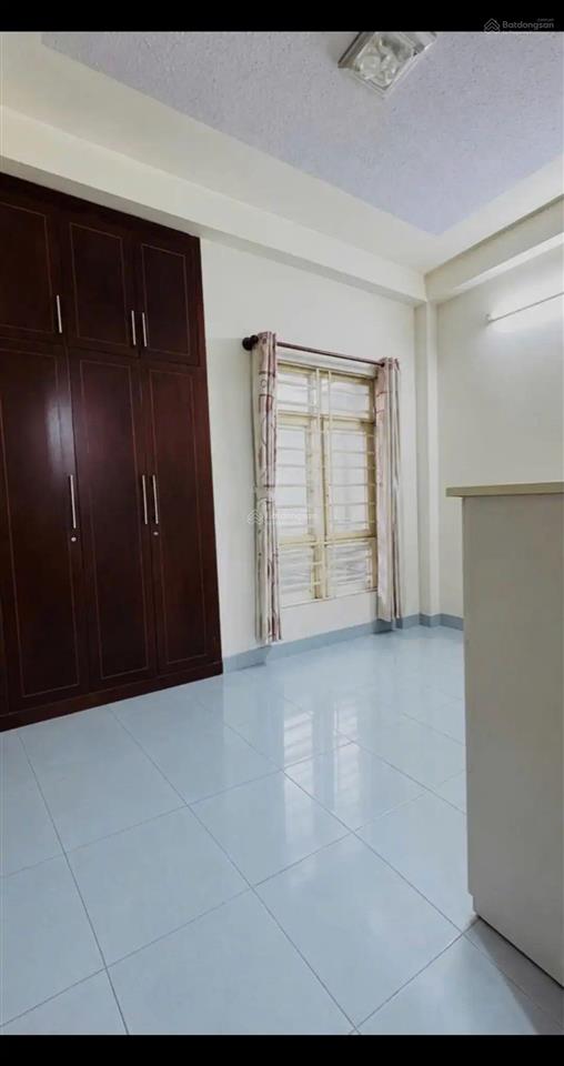 Tân bình  phạm văn bạch 6,75 tỷ tl
dt 50 m2 (4 x 12,5)
hẻm xe hơi 4 tầng btct  4pn nhà 1