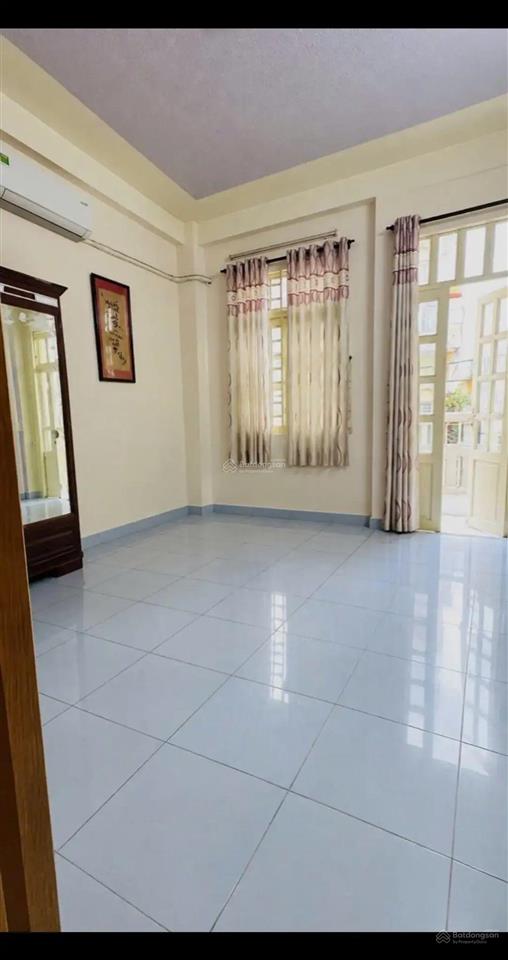 Tân bình  phạm văn bạch 6,75 tỷ tl
dt 50 m2 (4 x 12,5)
hẻm xe hơi 4 tầng btct  4pn nhà 1