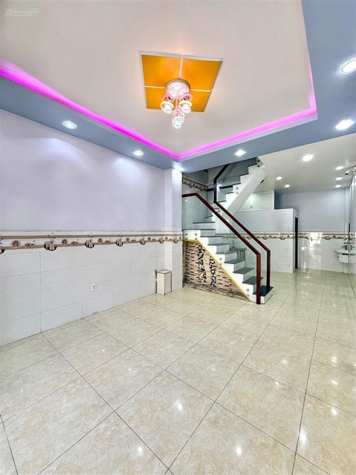 Tân bình  phạm văn hai, hạ còn 7.2 tỷ tl. dt 44 m2 (4x11.5), hẻm xe hơi 6m. vài bước ra mặt tiền