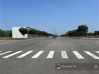 Sản phẩm đặc biệt nằm trong khu đô thị becamex giai đoạn 1, 212.5m2, sổ hồng cầm tay.