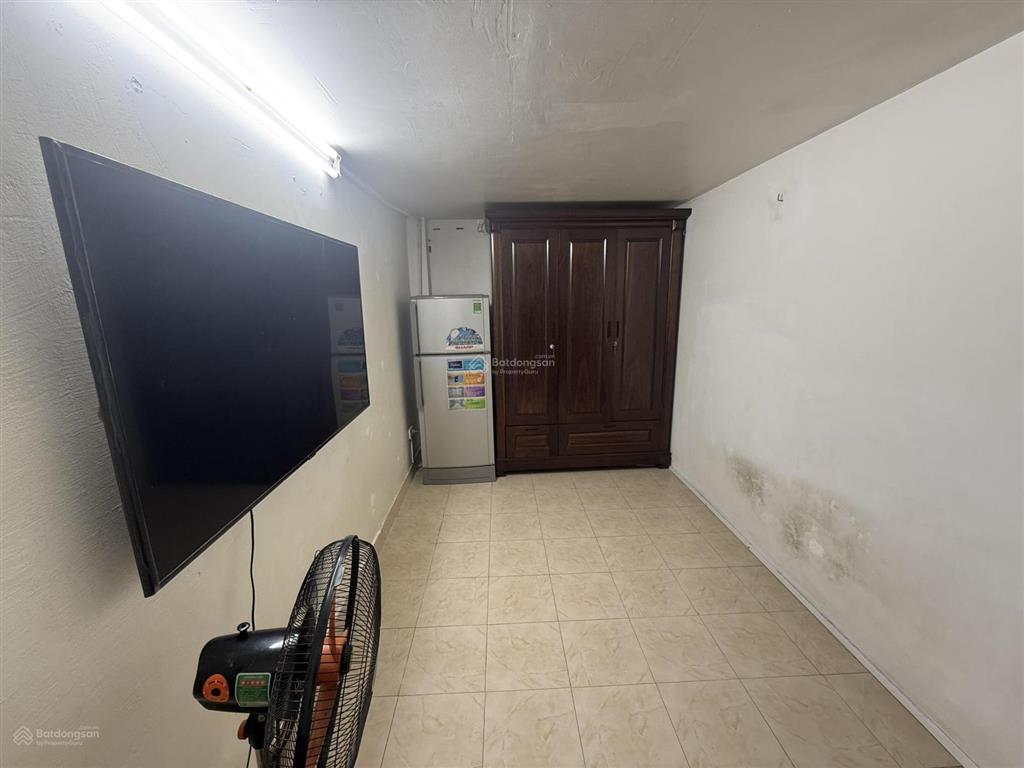 Bán nhà phố hàng bạc phố cổ sổ 20m2 có 2 ngủ chỉ 2,1 tỷ sổ đỏ chót
