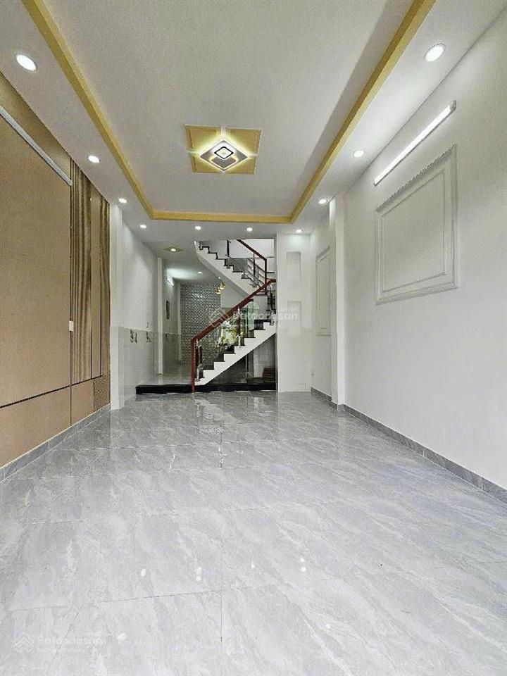 Nhỉnh 4 tỷ nhà 2 tầng 4 x 14m ngay tên lửa nối dài