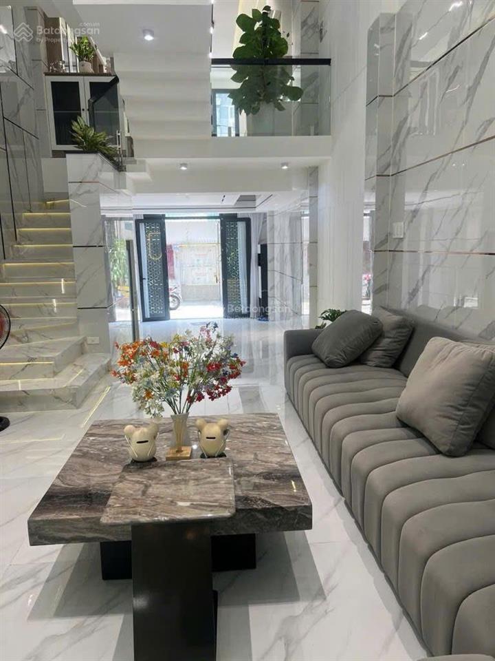 Lê văn quới nhà 5 tầng 4 x 16m đường 6m nhỉnh 8 tỷ