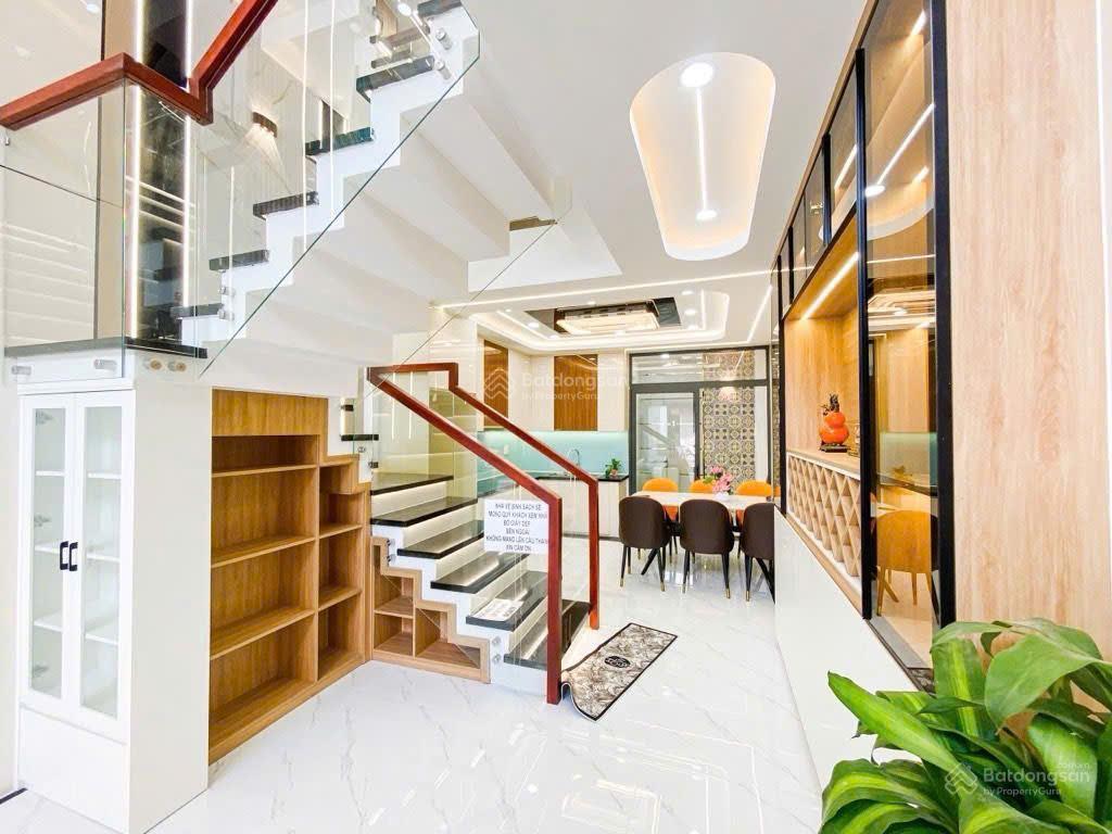 Siêu phẩm nhà mới  ngay ngã tư 4 xã  hẻm xe tải tránh  nhà 5 tầng 4 x 16m nhỉnh 7 tỷ.
