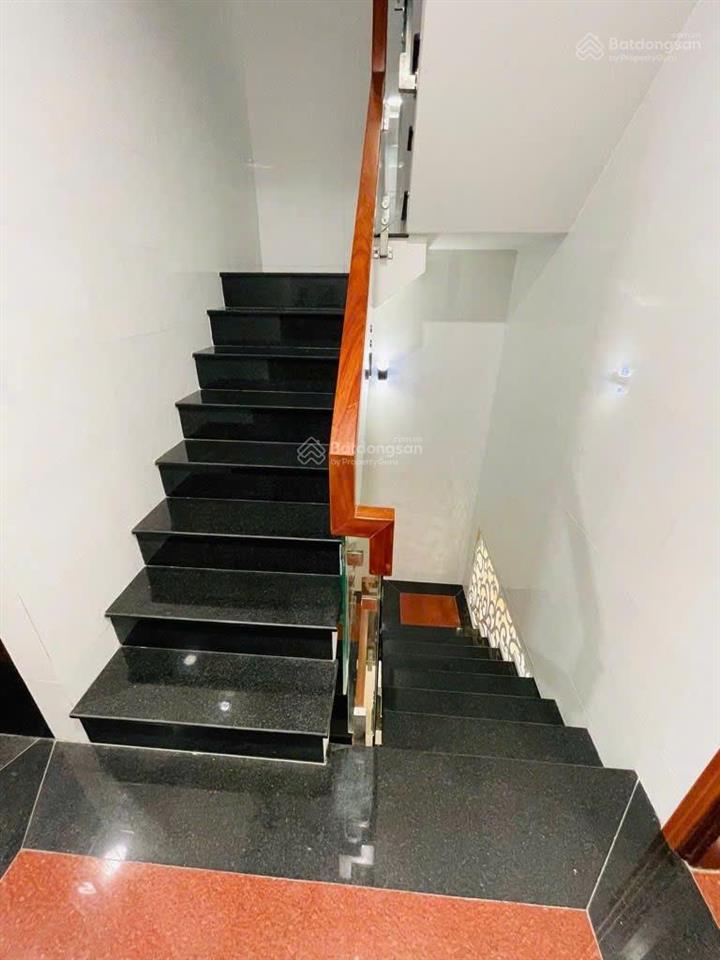Kề bình trị đông nhà 4 tầng 4 x 20m hẻm xe tải tránh nhỉnh 8 tỷ