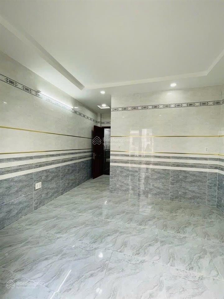 Kề bình trị đông nhà 4 tầng 4 x 20m hẻm xe tải tránh nhỉnh 8 tỷ