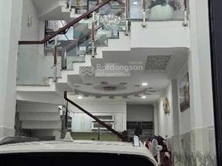 Siêu phẩm cực đẹp  đường 10m ngay võ văn kiệt  4 x 18m  5 tầng  nhỉnh 8 tỷ