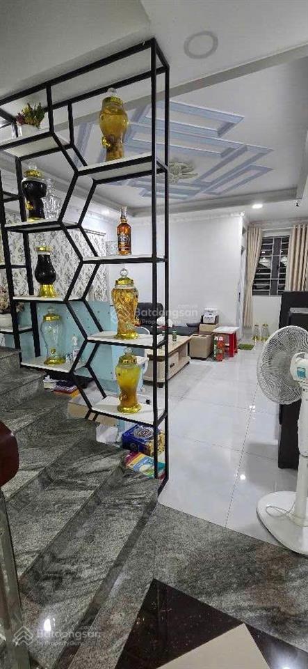 Siêu phẩm cực đẹp  đường 10m ngay võ văn kiệt  4 x 18m  5 tầng  nhỉnh 8 tỷ