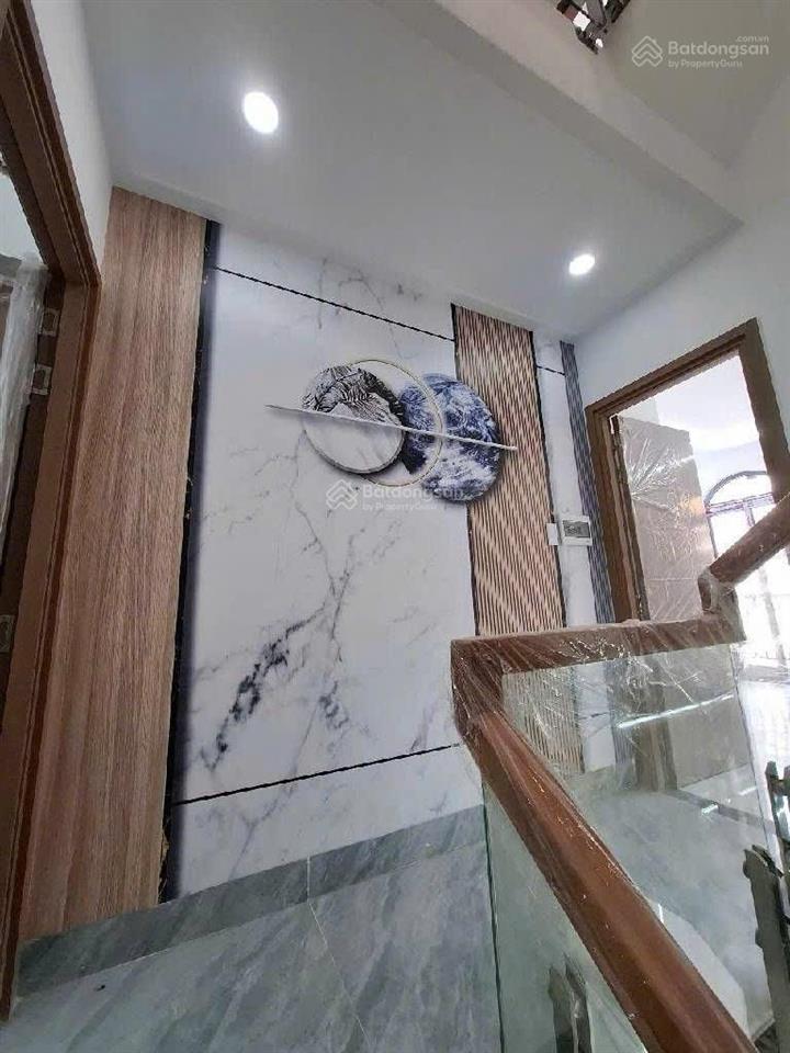 Lê văn quới  4.5 x 12m  5 tầng  xe hơi ngủ trong nhà tặng full nội thất  nhỉnh 7 tỷ