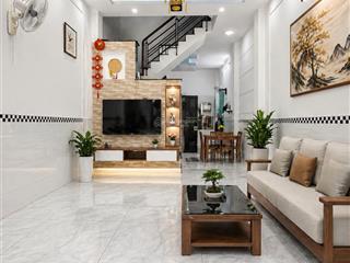 Nhỉnh 5 tỷ nhà 4 tầng 4 x 11m đường xe hơi 6m ngay lê văn quới