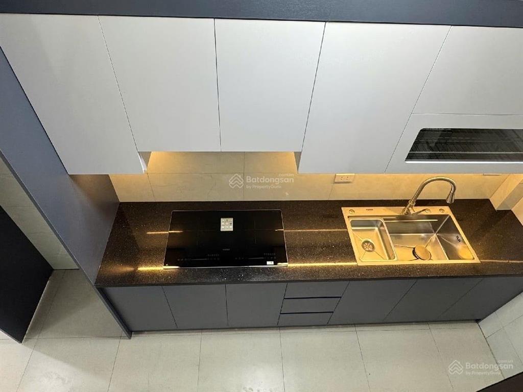 Bán nhà quang trung, dt 32m2 5 tầng hơn 6 tỷ, gần ga la khê. cc 0879 888 ***