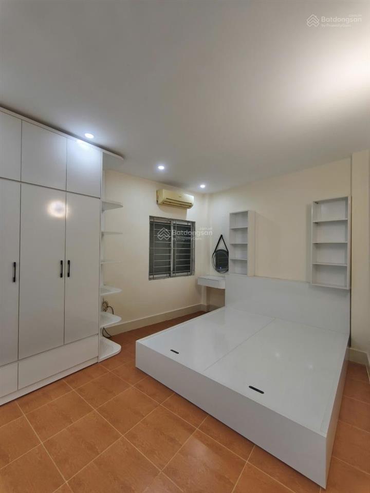 Bán gấp nhà cầu trắng, dt 51m2 4 tầng hơn 7 tỷ, gần kđt văn quán, trục chính trần phú. 0879 888 ***