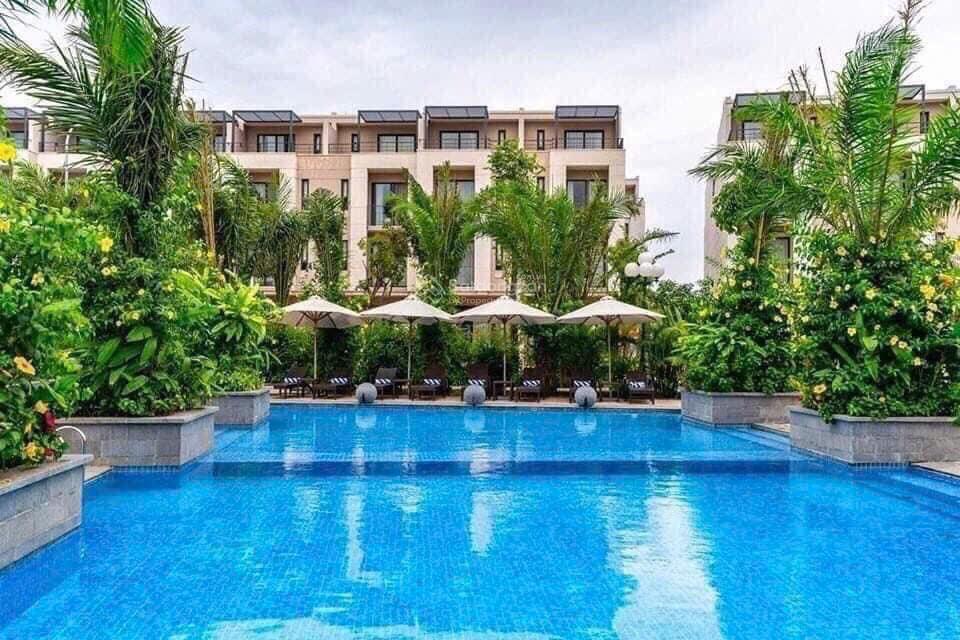 Mỗi em có liền kề 8tỷ5 hướng đông nam sẵn dòng tiền 20triệu cần bán, cách biển 100m full nội thất