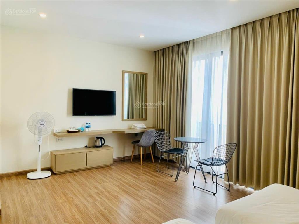 Mỗi em có liền kề 8tỷ5 hướng đông nam sẵn dòng tiền 20triệu cần bán, cách biển 100m full nội thất