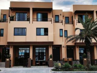 Thu nhập đều đặn 5080tr/tháng villa biển bãi dài cam ranh. tặng full nội thất, chỉ việc khai thác